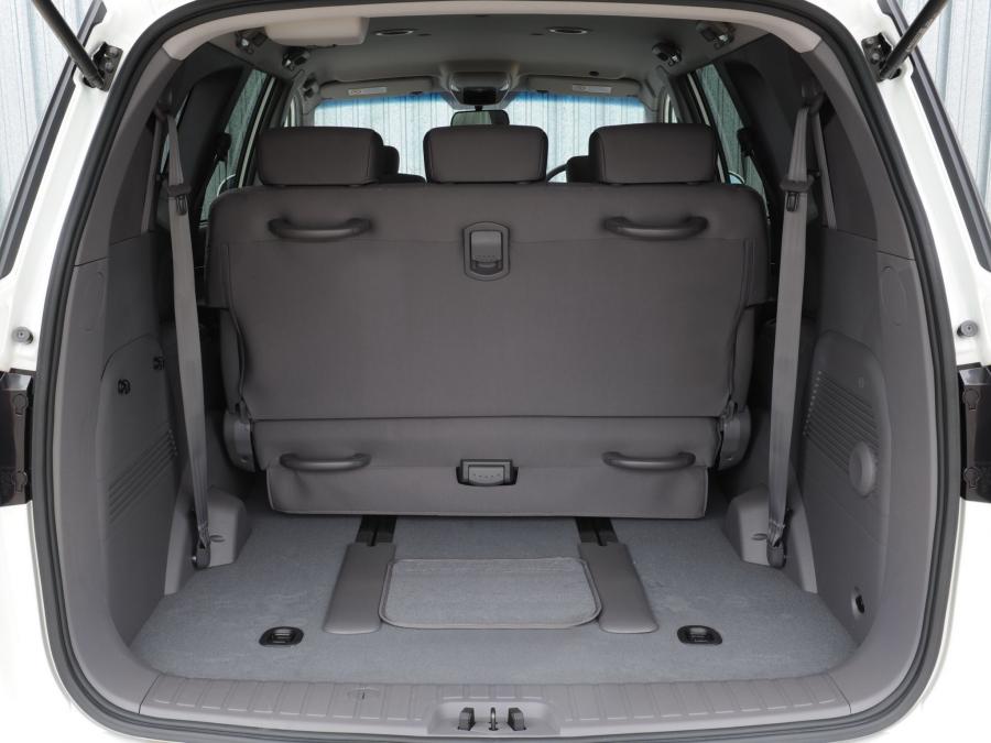  SsangYong Stavic 2013 года  (фото 3 из 12)